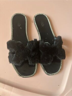 Charlotte Russe size 7 sandals good condition